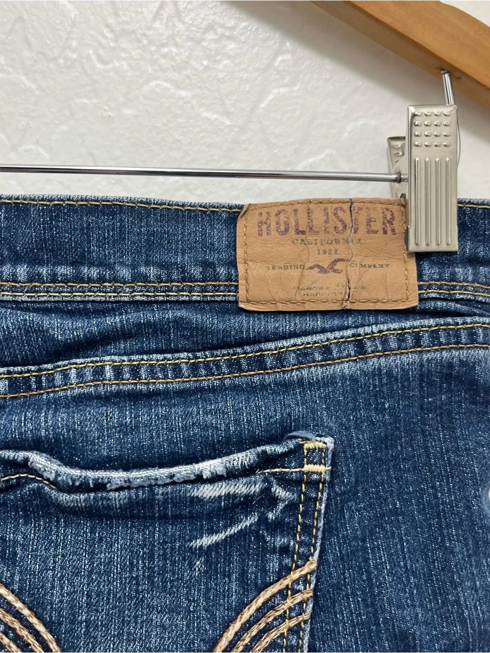 Hollister waist measures